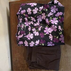 Revel Women's Floral V-Neck Scrub Top - Purple and Black